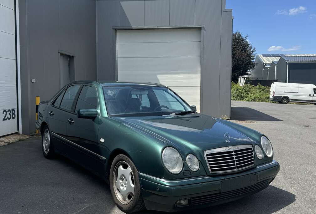 Mercedes-Benz Avantgarde * Navi * Xenon * Weinig kilometers *