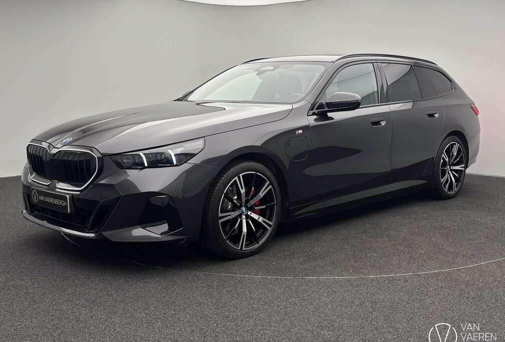BMW 530e M-SportPanoB&W