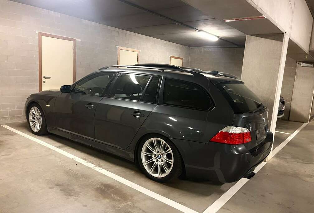 BMW Touring 523iA