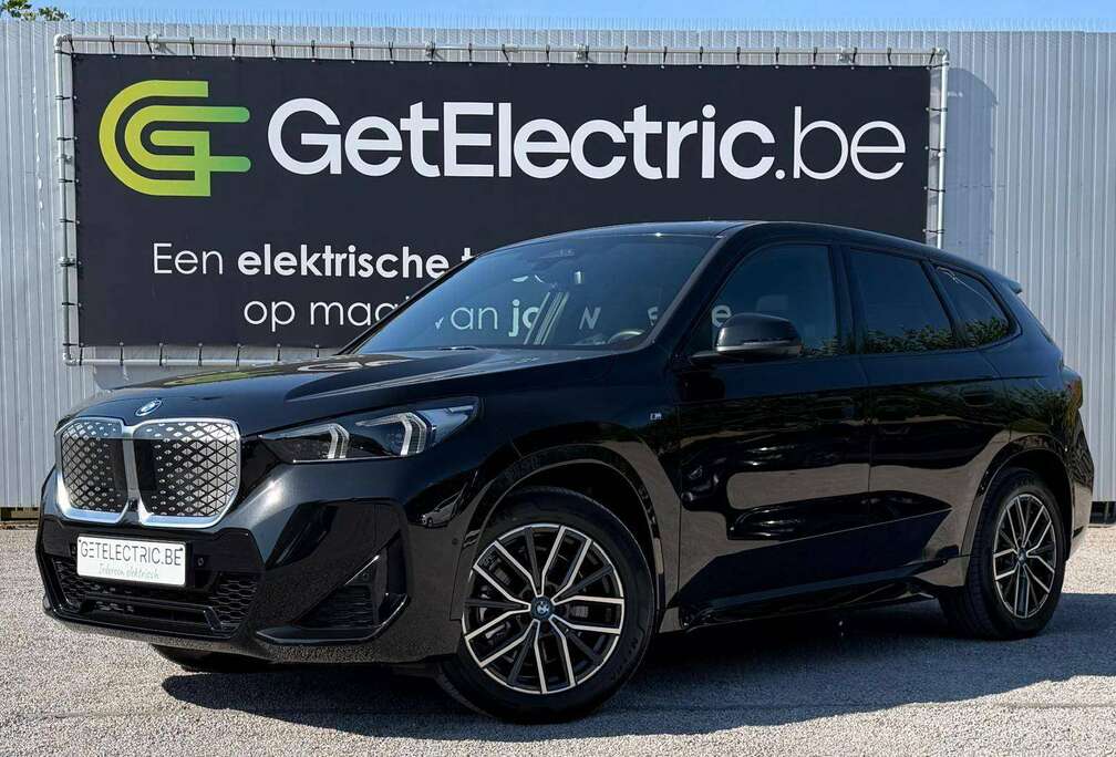 BMW iX1 66.5 kWh xDrive30