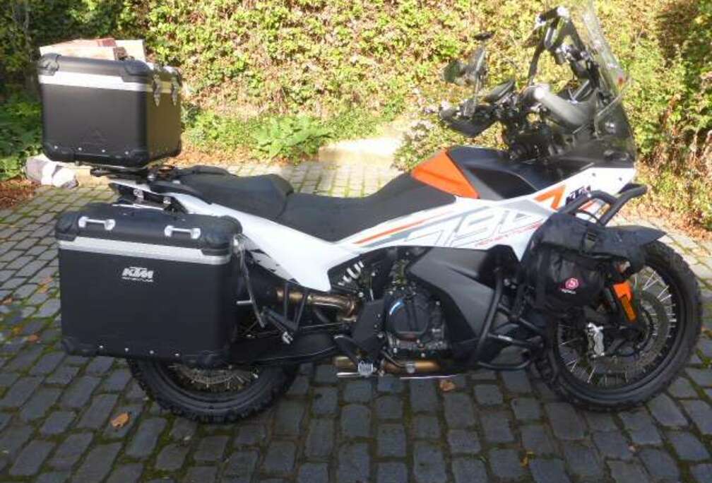 Tech Pack