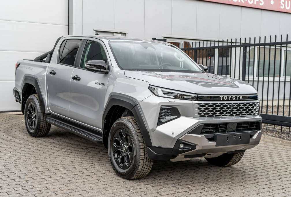 Toyota 2.8 D4D MHEV Invincible - Trekhaak - 52.000 excl.