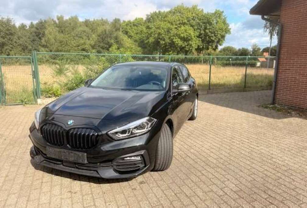 BMW 118i Aut. Sport Line