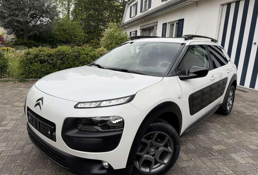 Citroen 1.2 PureTech Shine White/Black-Sport Edition