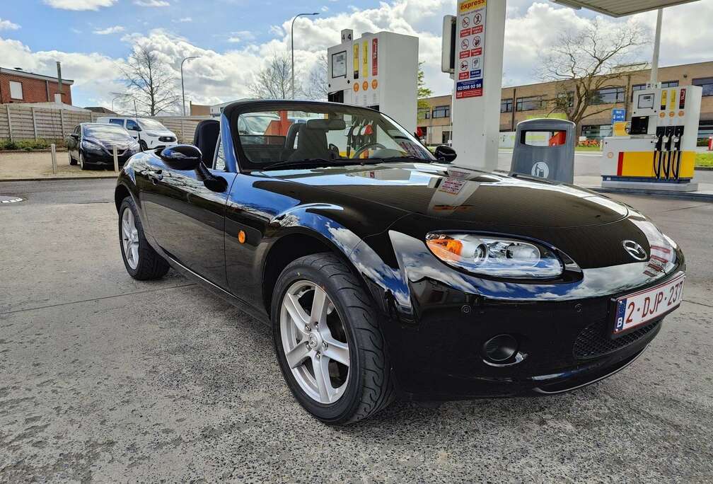 Mazda 2.0i 16v Sport