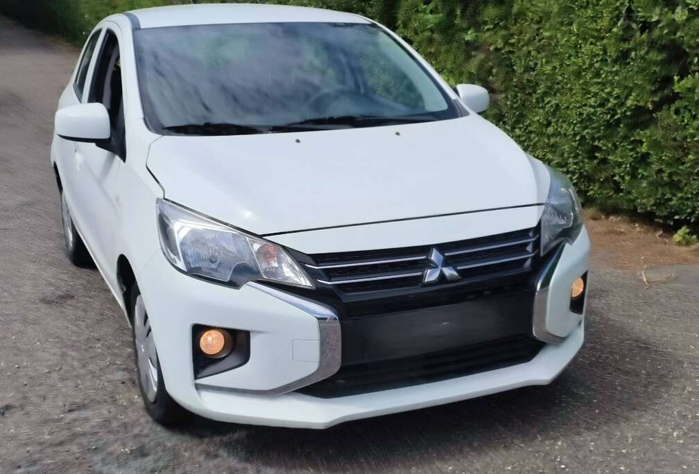 Mitsubishi Space Star 1.0i Inform