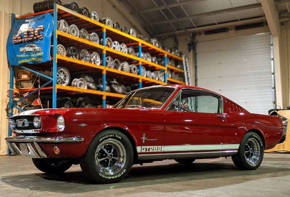 Ford fastback