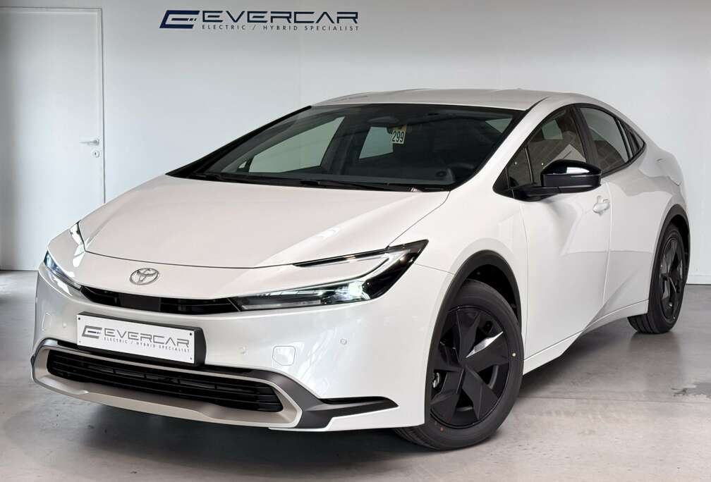 Toyota 2.0i PHEV Premium Plus Dynamic **NEW CAR**
