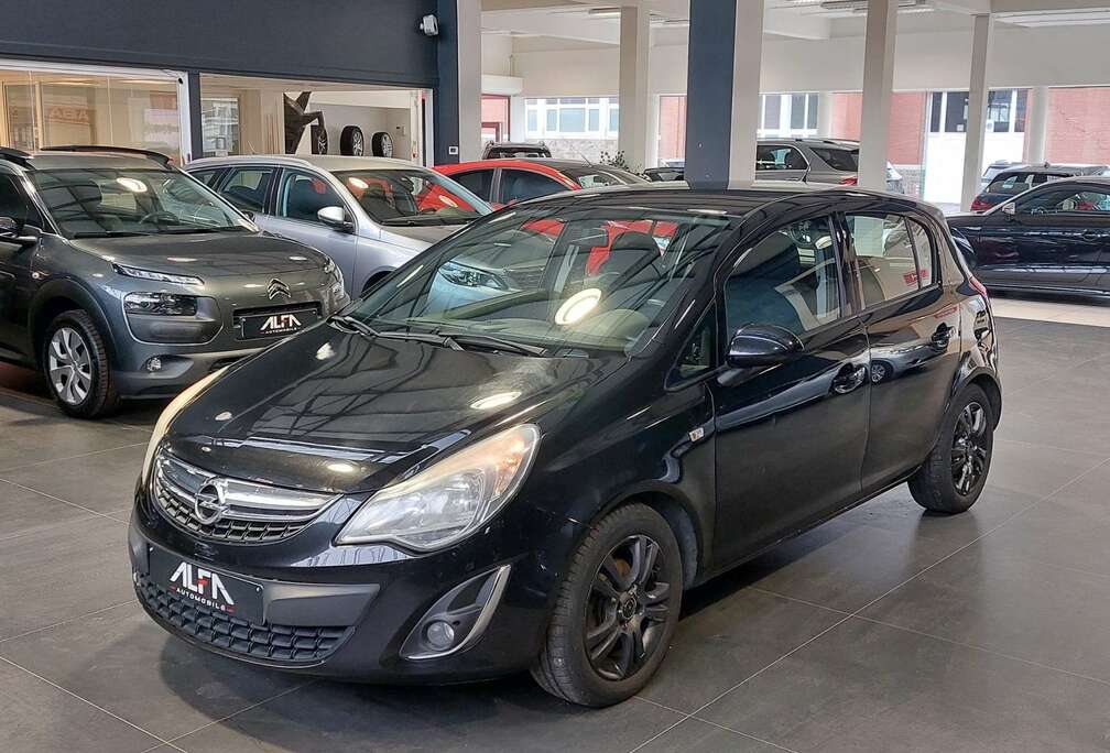 Opel 1.3 CDTi Black Edition  ** CT **