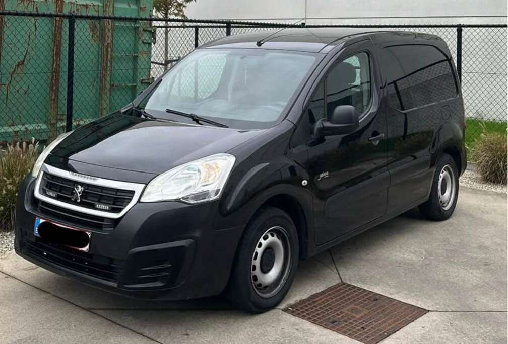 Peugeot 1.6 BlueHDi 100 L2 Premium