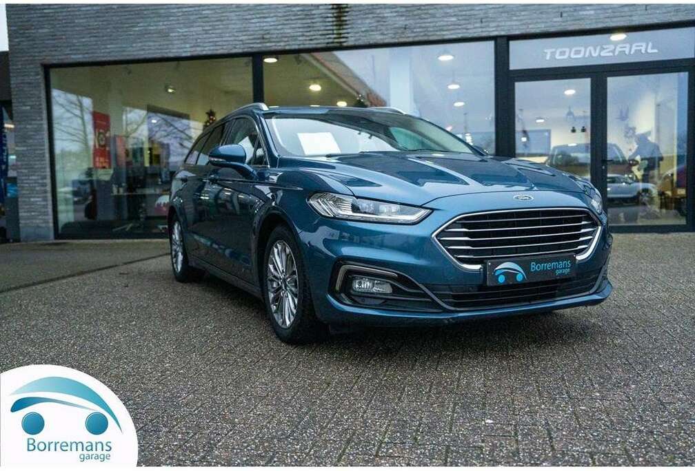 Ford FORD MONDEO CLIPPER HYBRID 2.0 HEV TITANIUM