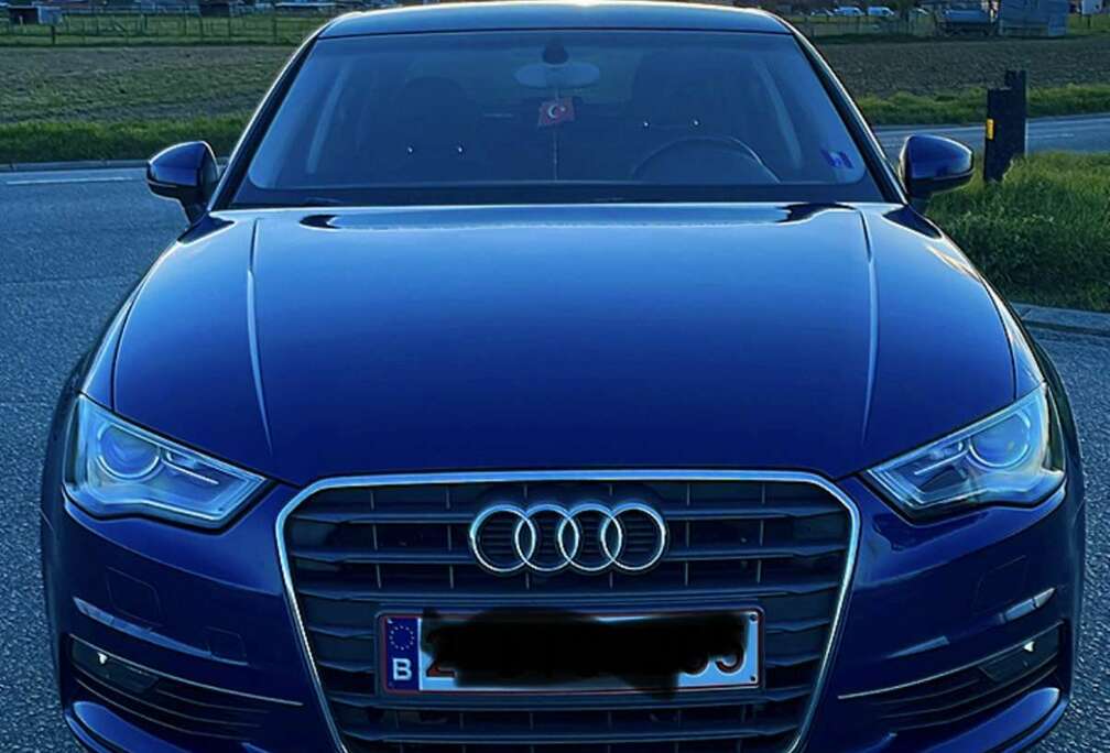 Audi 1.6 TDI Limousine (clean diesel) Attraction