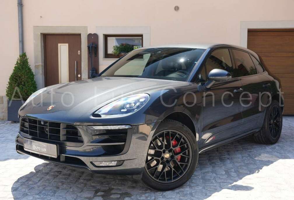 Porsche GTS/Akra/Luft/LED/360/ACC/Carbon/CarPlay/BOSE