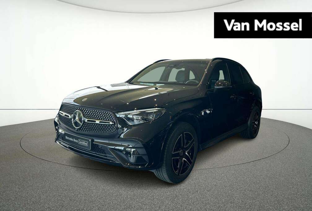 Mercedes-Benz e 4MATIC AMG Line + LEDER + DIGITAL LIGHT + NIGHTP