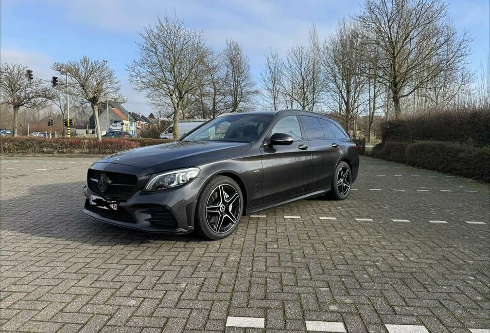 Mercedes-Benz d T 9G-TRONIC Night Edition