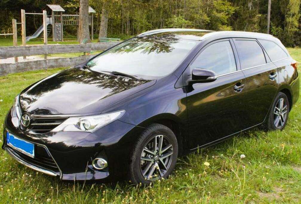 Toyota 1.6i Dual VVT-i Linea Sol MM