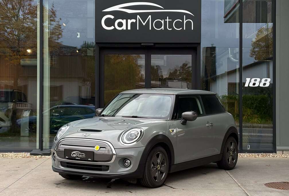 MINI Cruise Control  Apple Carplay  Isofix