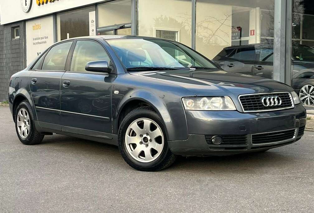 Audi  2.0 ESSENCE 131CH - AUTOMATIQUE