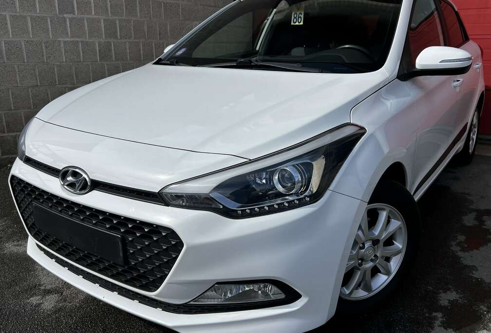 Hyundai 1.2i Intro Edition + CLIM + CAR-PASS + GARANTIE