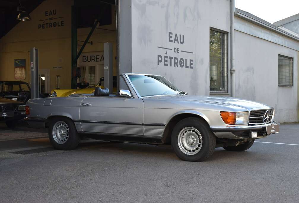 Mercedes-Benz 107
