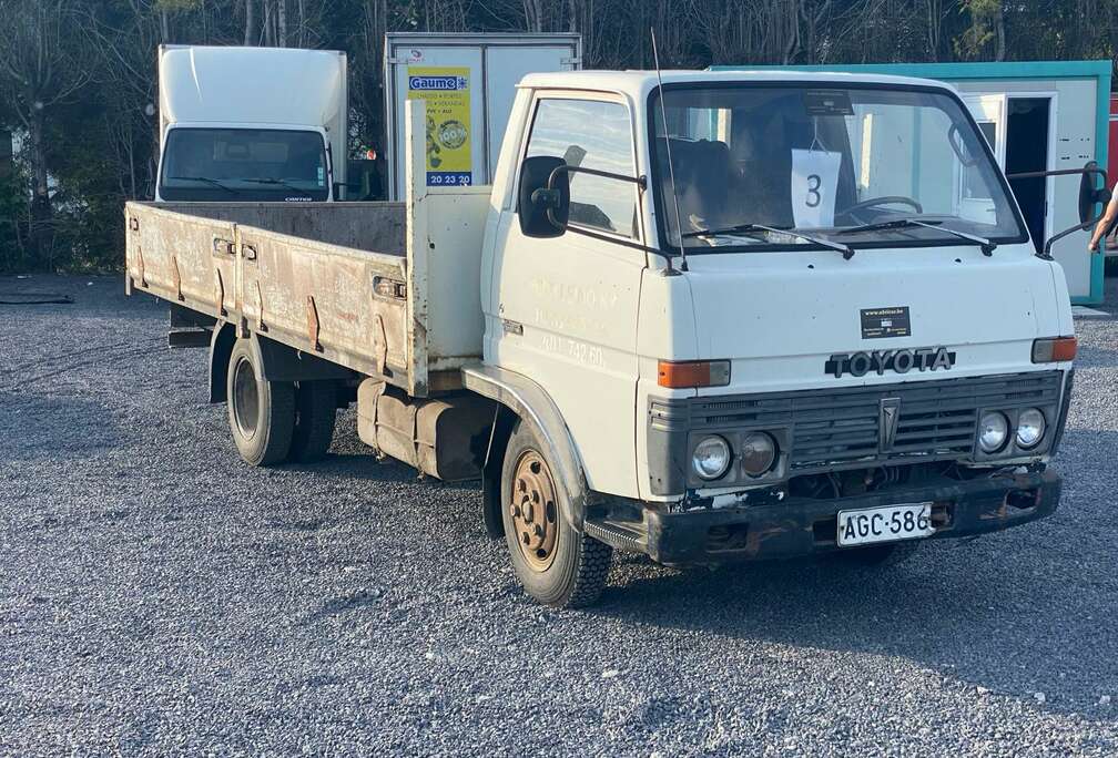 Toyota 250 BU30 MDTW 3.5 tones EXPORT