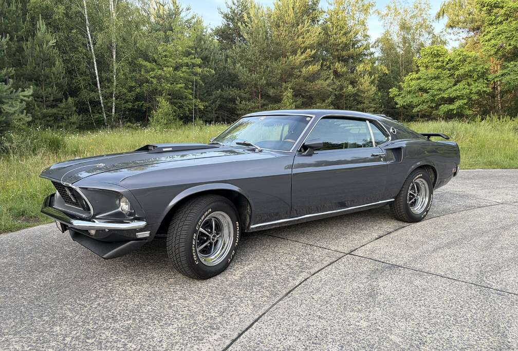 Ford Mach 1 John Wick