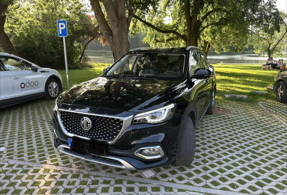 MG PHEV 1.5 Turbo Luxury