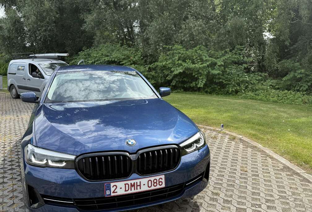 BMW 520i