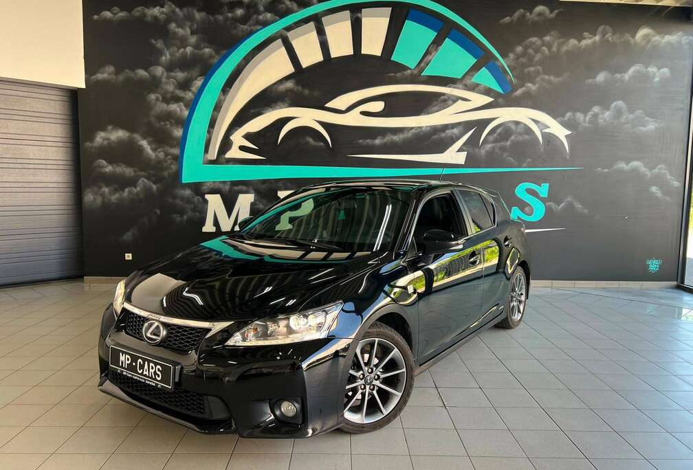 Lexus CT 200h 1.8i Line E-CVT