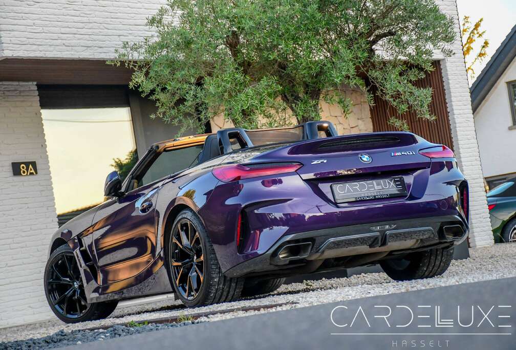 BMW Z4 3.0 M40i   THUNDERNIGHT METALLIC  HEAD UP / CAMERA