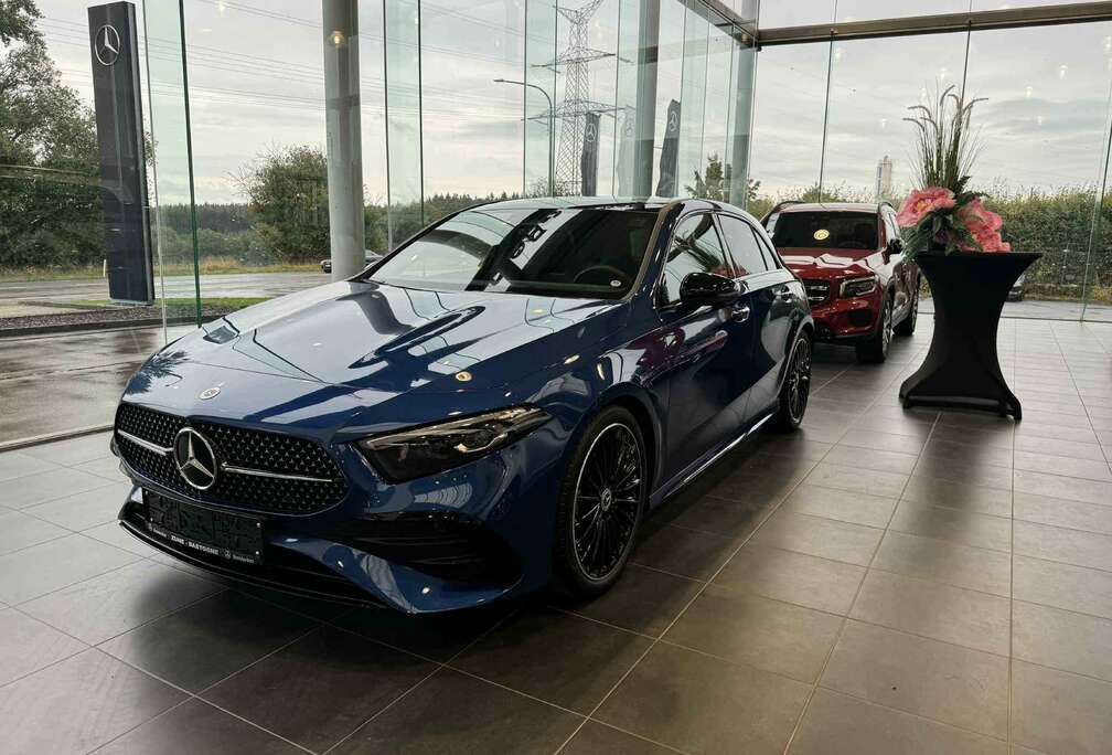 Mercedes-Benz A 200 d AMG Line - FULL - TOIT OUVRANT - ATTACHE
