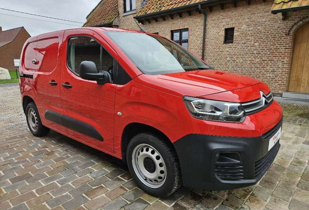 Citroen 1.2 BENZINE AUTOMAAT FULL OPTION 11157€ ex btw