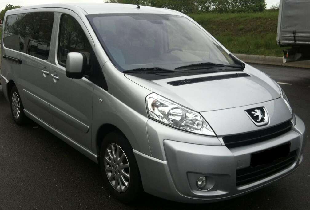 Peugeot Tepee Allure L2H1 (8 zits met Carony-rolstoel)