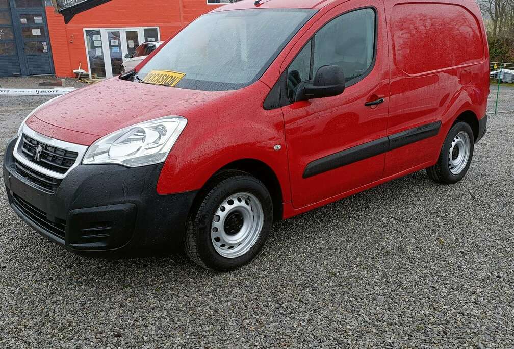 Peugeot 1.6i L1H1 Pro 120