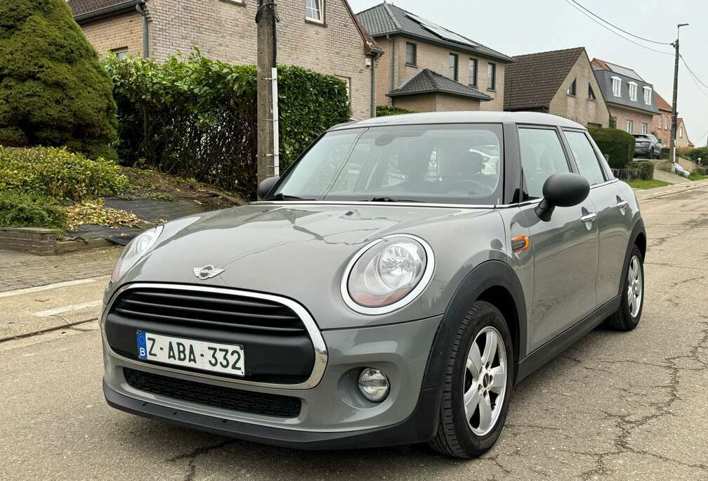 MINI Hatch 5 Portes 102 ch Finition Chili