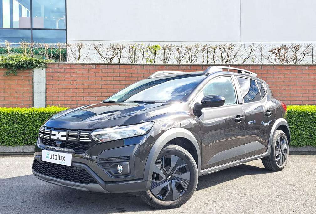 Dacia 2024 - AUTOMATIQUE - ESSENCE - 35.970 KM