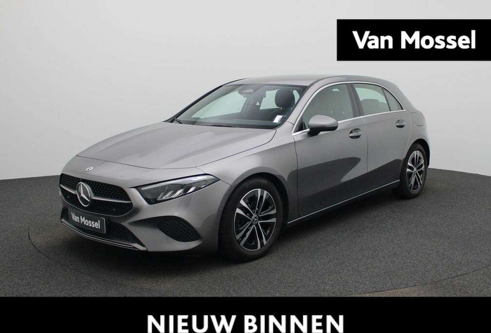 Mercedes-Benz A Essential Line CAMERA  ZETELVERWARMING  LED