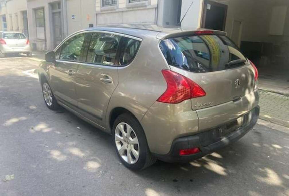 Peugeot 1.6i essence Confort Pack