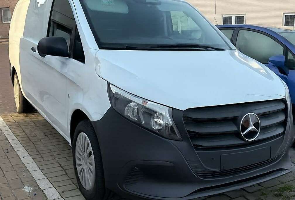 Mercedes-Benz 2.0 BlueTEC L1 BE Base