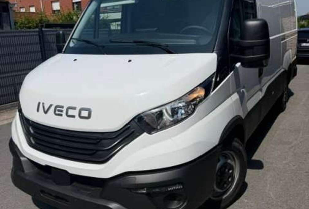 Iveco 35S18