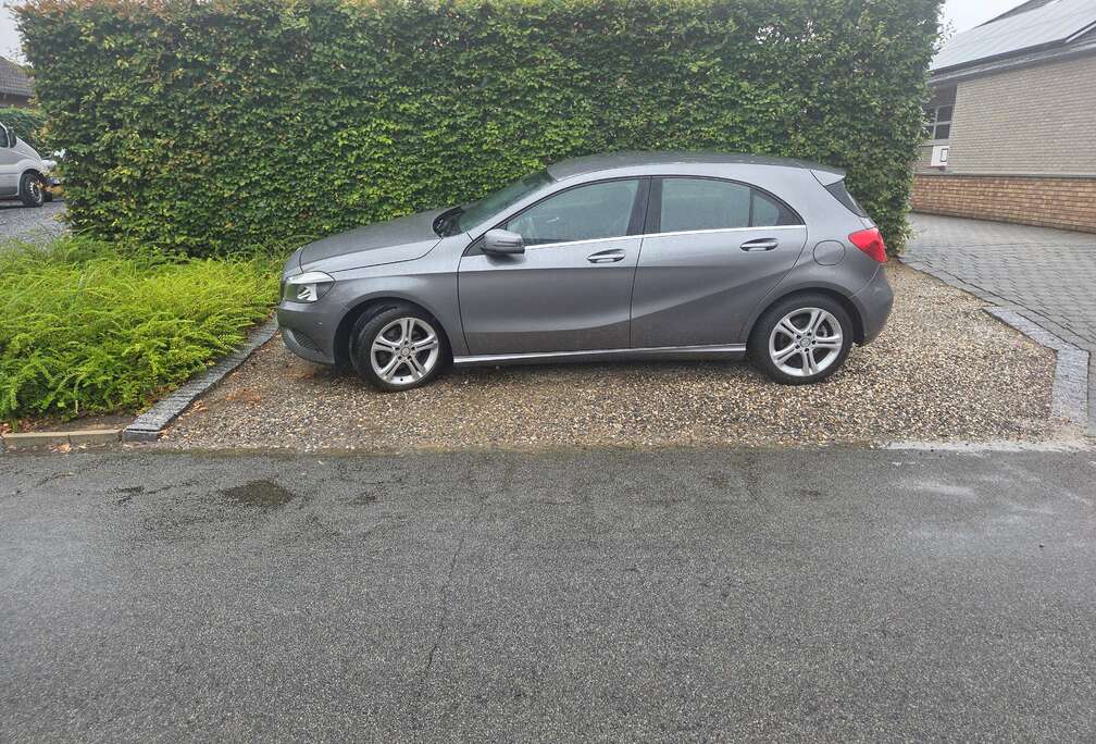 Mercedes-Benz A 180 BlueEFFICIENCY Elegance