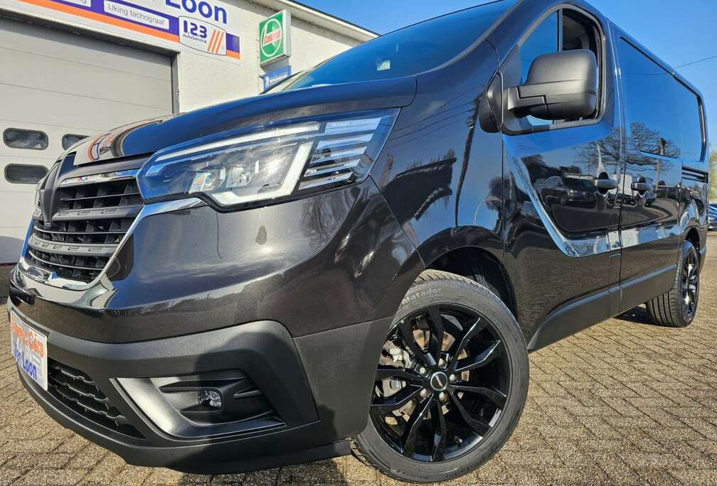Renault Trafic 2.0dci L1H1 Grand Conf, Carplay, Cam, 6pers