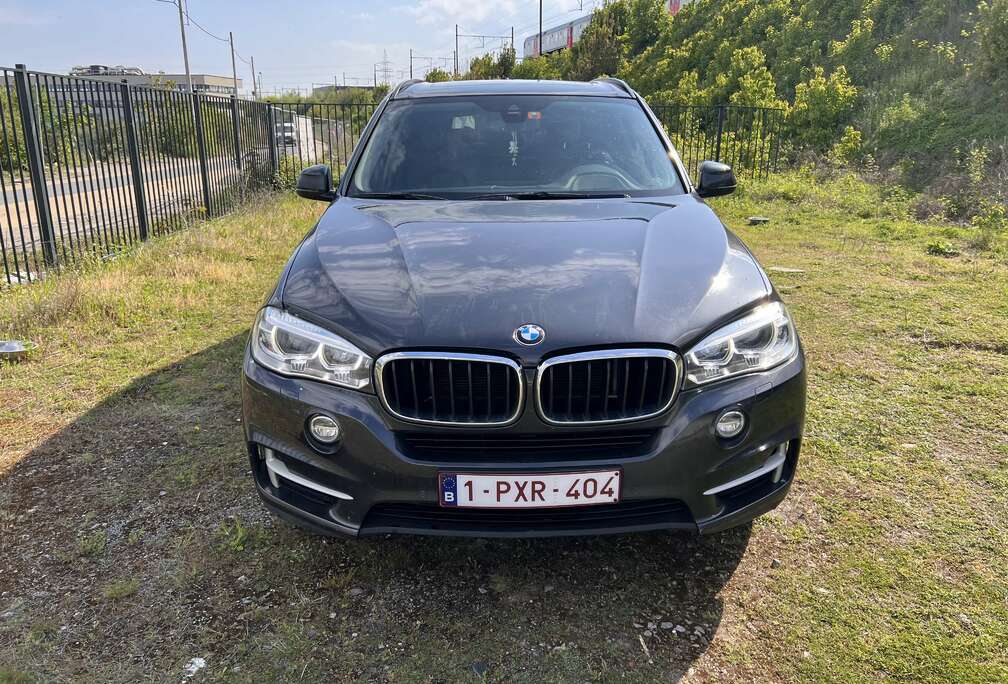 BMW xDrive30d 258 ch xLine A (VOITURE PERSONEL)
