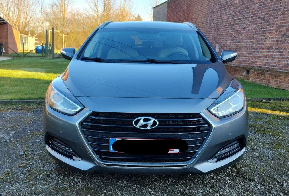 Hyundai i40 Kombi 1.7 CRDi DCT Premium