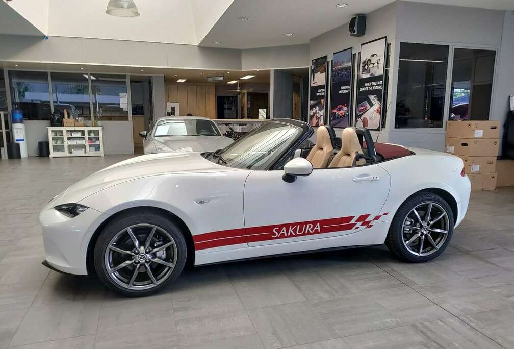 Mazda 2.0 SKYACTIV-G \