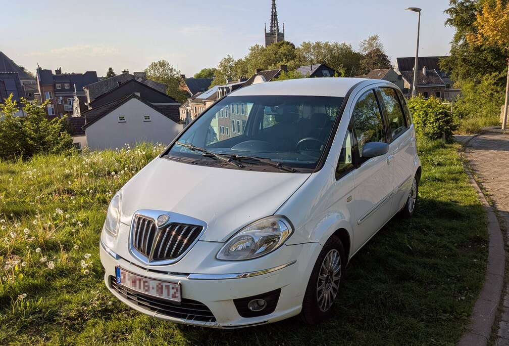 Lancia Musa 1.4 16v Elefantino Carpass