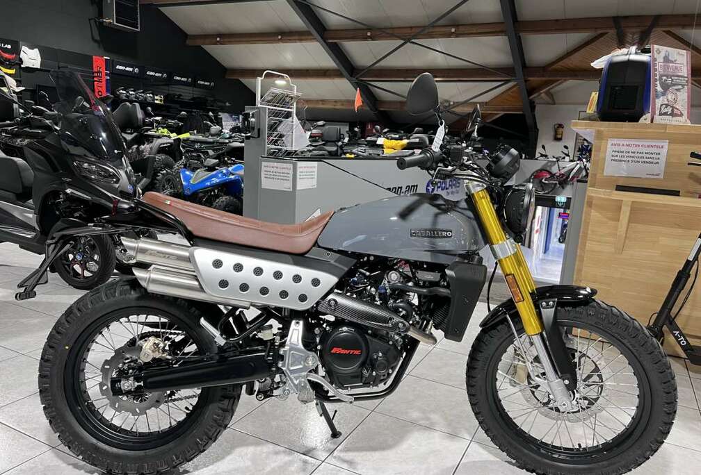 DELUXE