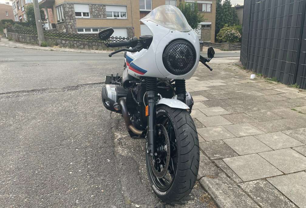BMW Racer