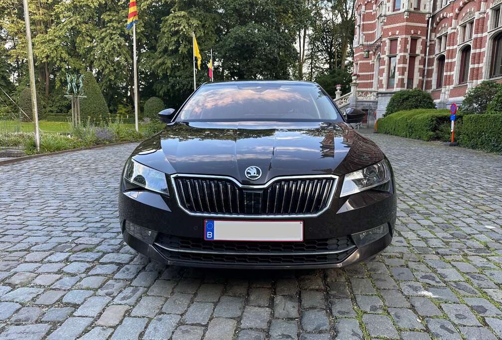 Skoda Skoda Superb Luxury Style 1.5 Full Option | Adaptive Cruise Control | Line Correction | Auto Parking | Keyless