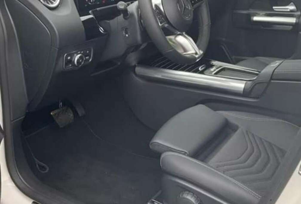 Mercedes-Benz GLA 200 7G-DCT